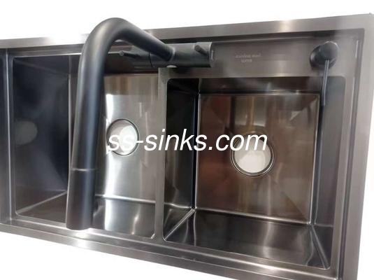 18 गेज स्टेनलेस स्टील हस्तनिर्मित सिंक 2 बेसिन रसोई सिंक ड्रेन के साथ हस्तनिर्मित सिंक