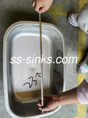 कैबिनेट अंडरमाउंट स्टेनलेस स्टील रसोई सिंक 220mm गहराई सिंक आपूर्तिकर्ताओं और उत्पाद गहराई के लिए 220mm