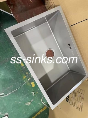18/10 निकेल स्टील सामग्री स्टेनलेस स्टील सिंगल बाउल सिंक आपके रसोईघर के लिए सही अतिरिक्त