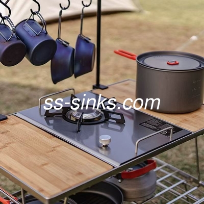 पोर्टेबल लकड़ी के कोयला BBQ ग्रिल 2 साइड शेल्फ और अनुकूलित आउटडोर BBQ उपकरण OEM ODM