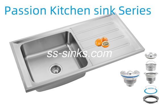 आधुनिक रसोई के लिए ड्रेनबोर्ड के साथ आधुनिक रियर ड्रेन प्लेसमेंट किचन सिंक