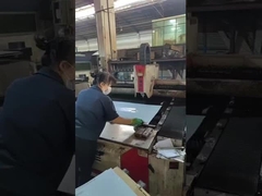 OEM ODM उभरा समाप्त स्टेनलेस स्टील हस्तनिर्मित सिंक कारखाने सामग्री काटने की मशीन